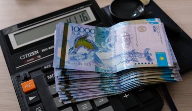 Средняя зарплата в Казахстане выросла, но все «съела» инфляция