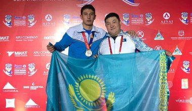 Казахстан завоевал первую медаль по боксу на Азиаде