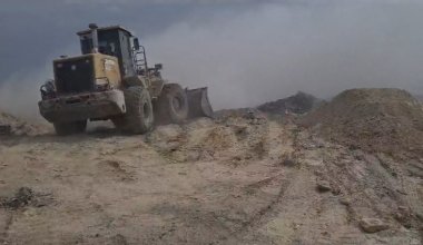Пожар на мусорном полигоне возле Актау: расследуется версия поджога