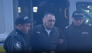 Подозреваемого главу финпирамиды экстрадировали из Украины в Казахстан