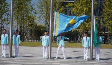 Паралимпийцы подняли флаг Казахстана в Китае