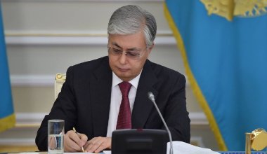 Токаев подписал закон о гарантированном трансферте из Нацфонда