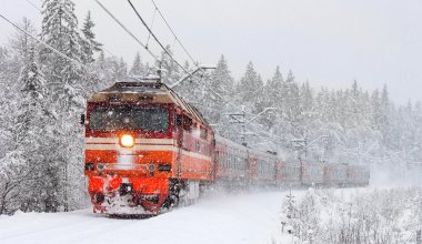 В Казахстане задерживают ряд поездов