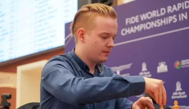 Казахстанец совершил сенсацию на чемпионате мира по шахматам