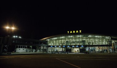 В аэропорту Тараза задержали 15-летнюю девочку за курение на борту