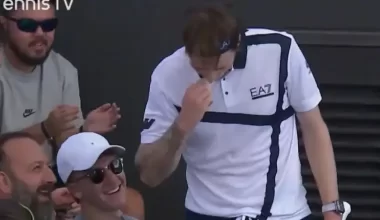 Казахстанский теннисист рассмешил зрителей во время матча
