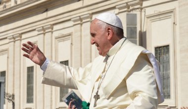 Папа Римский призвал отказаться от порно. Но назвал секс даром божьим