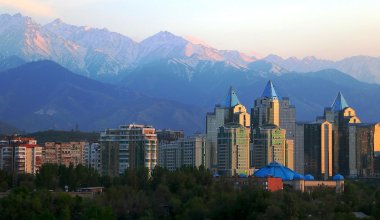 Депутат предложил запретить строить дома выше двух этажей в предгорьях Алматы