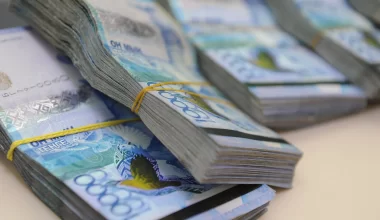 Сколько денег с крупных компаний взыскали налоговики Казахстана
