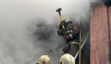 Пожар на барахолке Алматы потушили