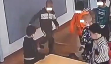 Малыша избили сверстники в детском садике Алматы: ведется расследование