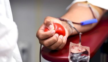 Больше денег могут платить казахстанским донорам крови