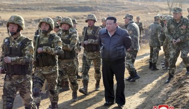 Ким Чен Ын призвал армию интенсивнее готовиться к войне
