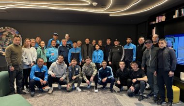 Головкин приехал к казахстанским боксёрам в Италию