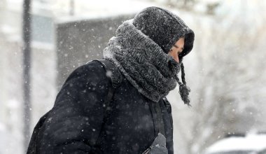 В 12 регионах Казахстана объявили штормовое предупреждение