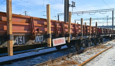 Паводки в Казахстане: на железных дорогах действует режим повышенной готовности