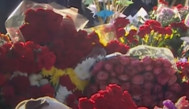 Уроженец Таджикистана привез к «Крокус Сити Холлу» два автомобиля цветов