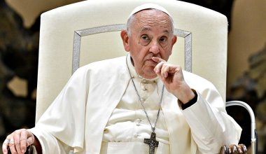Война всегда абсурдна: Папа Римский призвал к прекращению огня в Украине и в Палестине