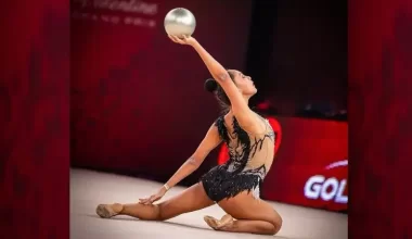 Казахстанка завоевала две медали по художественной гимнастике
