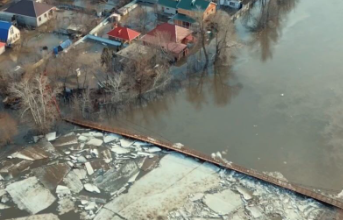Паводки в Казахстане: около тысячи людей эвакуируют в ЗКО