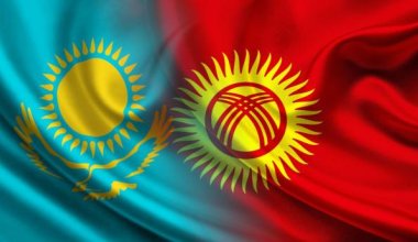 "Даже если не просили": Кыргызстан отправит гуманитарную помощь Казахстану