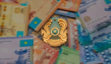 Будут ли менять дизайн банкнот и монет в случае смены герба в Казахстане: ответ главы Нацбанка