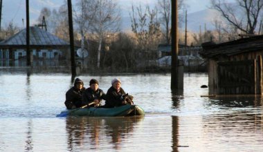 С затопленных районов Казахстана эвакуировали более 108 тысяч человек