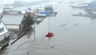 Казахмыс, KAZ Minerals, АлтынАлмас, Каражыра и RBK Bank скинулись на помощь пострадавшим от паводков