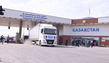 Токаев поблагодарил народ Узбекистана за помощь в связи с паводками