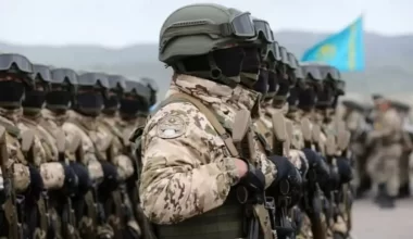 4 тысячи военных в Казахстане - чиновники? Что ответил министр обороны