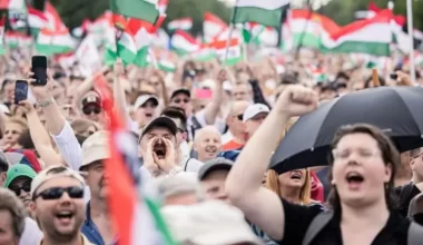 В Венгрии прошел многотысячный митинг на фоне выборов ЕС
