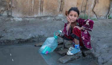 Детская продовольственная бедность, тарифы для зарядки электрокаров: обзор узбекской прессы