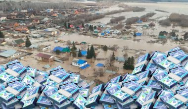 Какую зарплату получали спасатели во время паводков в Казахстане