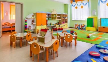 В Казахстане детские сады зарабатывают больше вузов