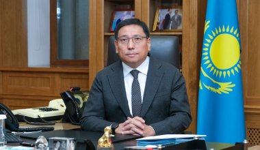 Аким Алматы поздравил представителей СМИ с профессиональным праздником