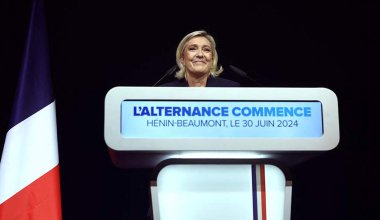 Крайне правая партия выиграла первый тур выборов в парламент Франции