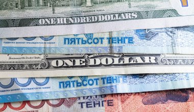 В Казахстане доллар продолжает удивлять