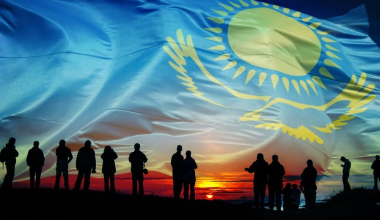 80 тысяч человек уехали из России в Казахстан после начала войны и не вернулись