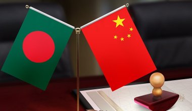 Досрочное возвращение премьер-министра Бангладеш из Китая и студенческие протесты в Дакке