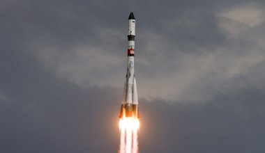 Ракета-носитель с грузовым кораблем стартовала с космодрома Байконур