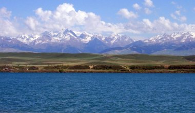 Кыргызстан ограничит подачу воды в Казахстан ради сохранения Иссык-Куля