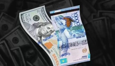 Резкий рост курса доллара в Казахстане произошел на фоне высокого объема торгов