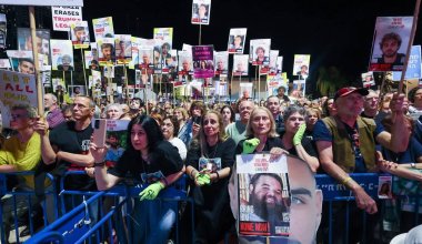 "Верните их домой": тысячи израильтян вышли на митинг в Тель-Авиве