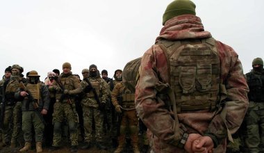 Пойманных на границе с Россией казахстанцев отправили на войну — СМИ