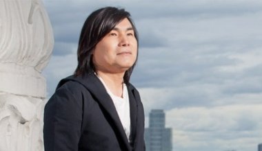10 лет, как с нами нет Батыра: казахстанцы вспоминают легендарного певца