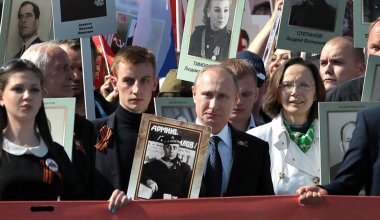 Против Казахстана развернули гибридную войну: как Россия раскачивает тему "Бессмертного полка"