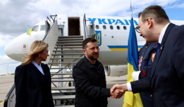 Зеленский в Праге: Украина получит еще 1,5 млн артиллерийских снарядов