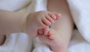 Новорожденного ребенка нашли на улице в селе в Мангистау