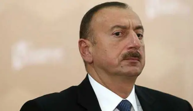 Ильхам Алиев отказался ехать в Москву на парад Победы