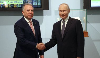 Спецпосланник Трампа нарушил дипломатический протокол на встречах с Путиным